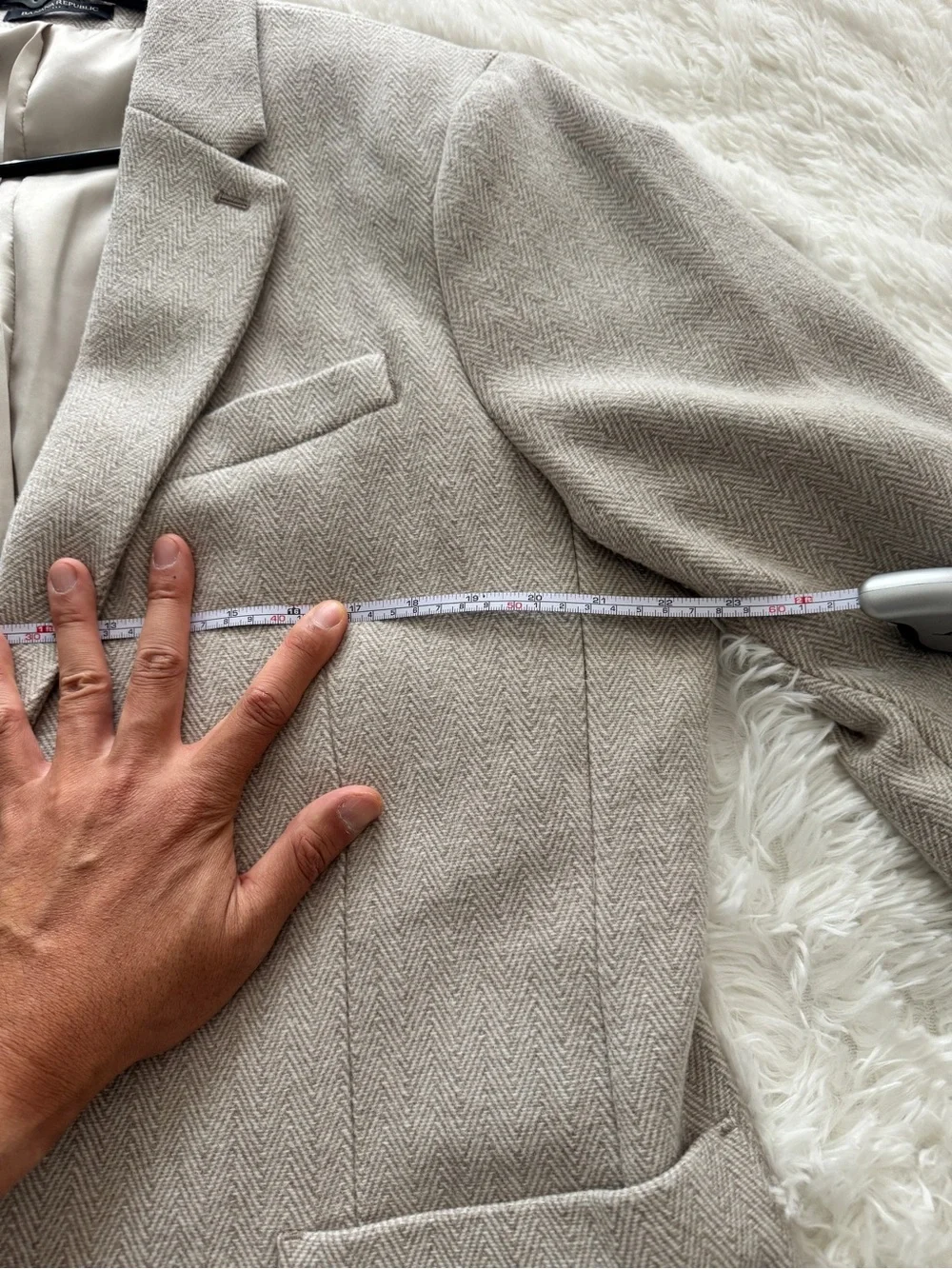 Banana Republic Light Beige Tailored Wool-Blend Blazer